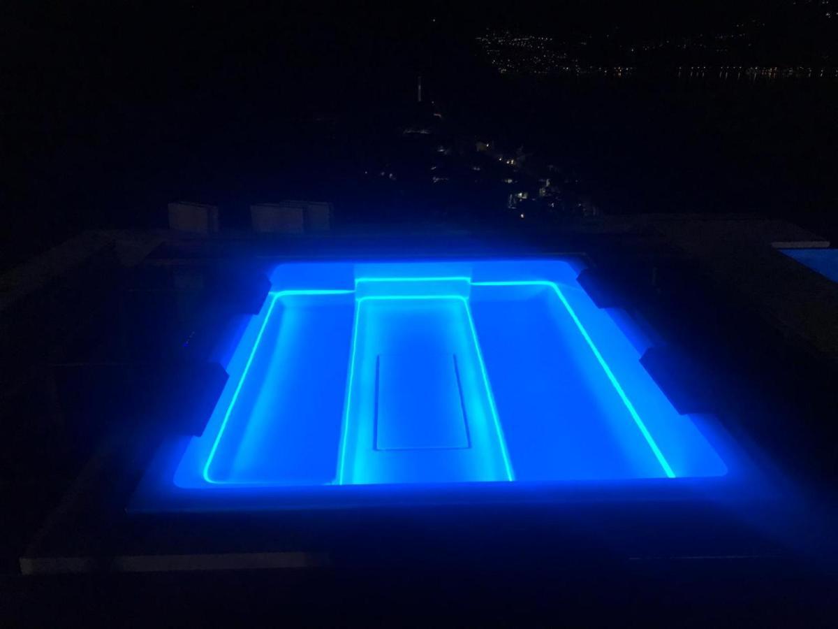 Villa Silvi piscina sauna e hot tub Perledo Esterno foto